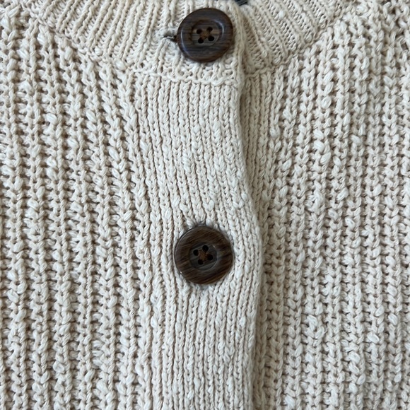 cream chunky knit button up sweater universal threads size women’s small - Picture 4 of 7